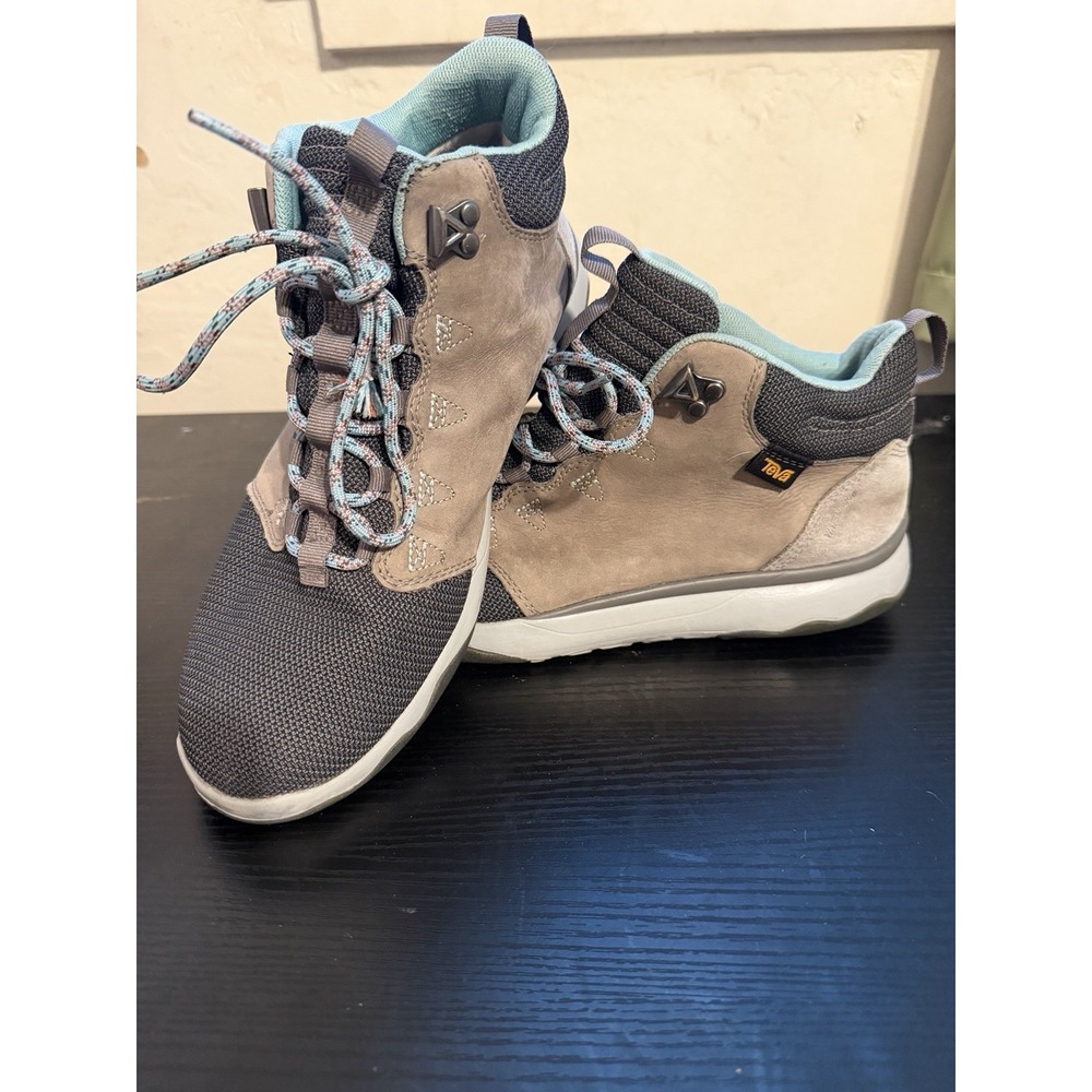Teva Arrowood Mid Womens Size 9 Hiking Boot Shoes